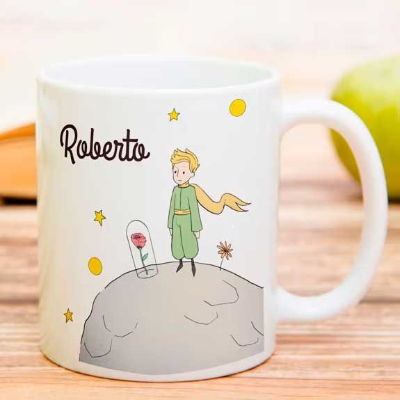 Taza personalizada con un dibujo y un nombre