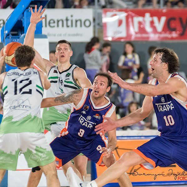 Imagen de un partido de baloncesto