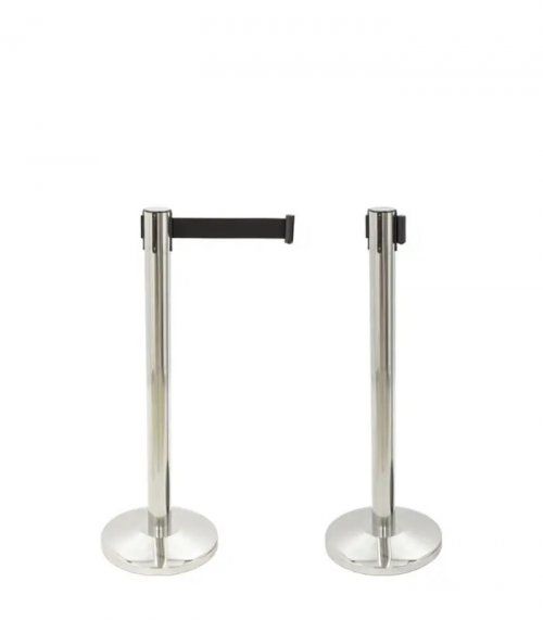 Postes separadores con cinta extensible